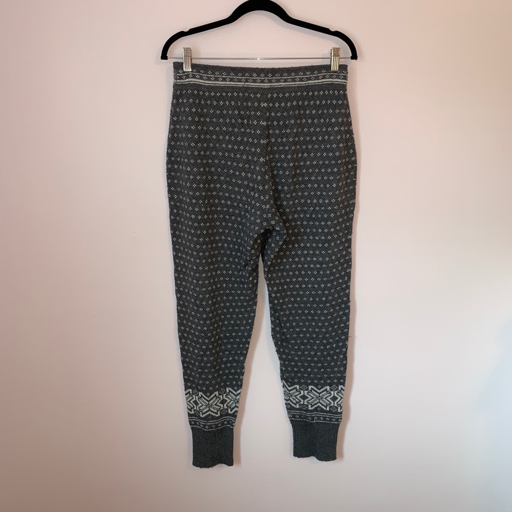 A&F Comfy Pants - Picture 2 of 2